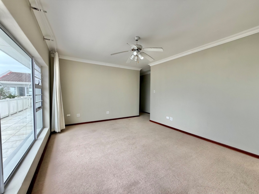 5 Bedroom Property for Sale in Seaview Eastern Cape